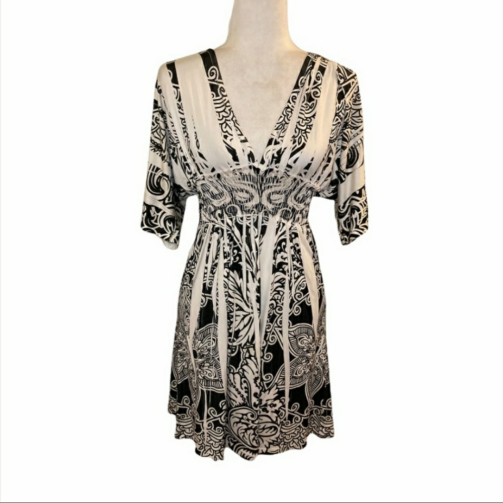 Yahada Black and Cream Silk Dress